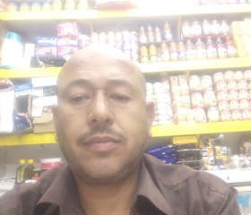 Nader, 44, Taizz