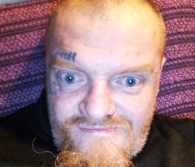 Chuckstar, 38, Launceston