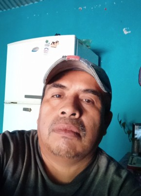 José, 40, República de El Salvador, Santa Ana