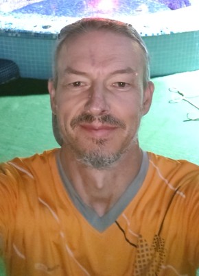Андрей из Сочи 49 лет