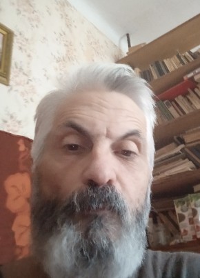 Миша, 62, Россия, Ялта