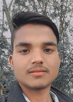 V JJ, 18, India, Rāipur (Uttarakhand)