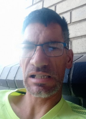 Henning из Witbank 40 лет