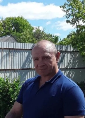 Владимир из Кириши 53 года