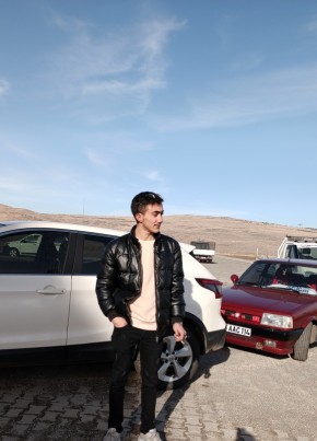 Ferhat, 19, Türkiye Cumhuriyeti, Kars