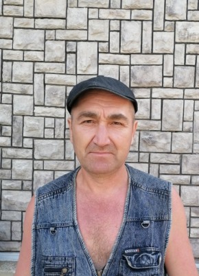Виталик из Челябинска 48 лет