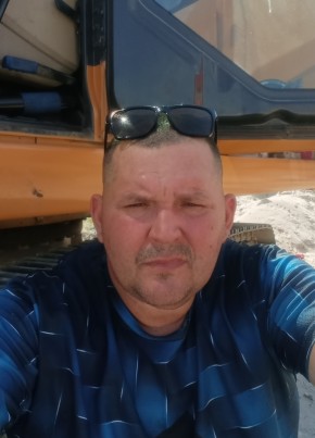 Андрей из Нового Уренгоя 46 лет