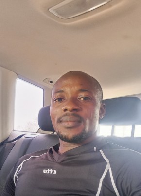 Bukola, 35, Nigeria, Lagos