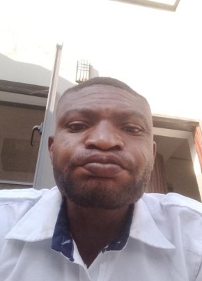 Josephemmanuel из Abuja 23 года