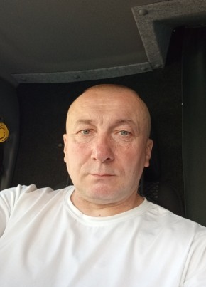 Роман из Сосногорска 53 года
