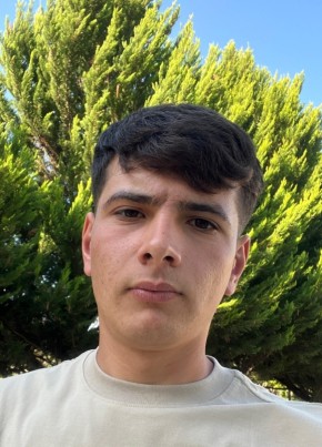 Emil, 20, Russia, Moscow