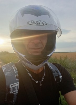 Валерий из Гуково 56 лет