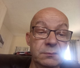Chris, 52, Worcester