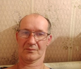 Валерий, 56 лет, Свердловськ