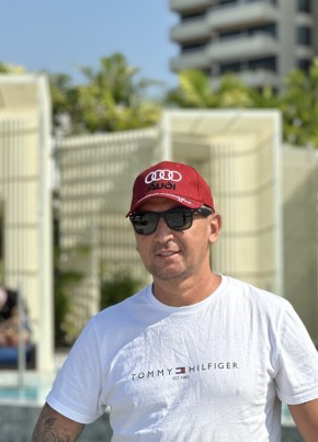 Dmitriy, 39, Russia, Saint Petersburg