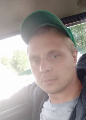Александр, 34, Россия, Уяр