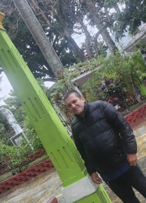 Rene из San Salvador 45 лет
