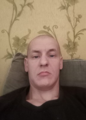 Yuriy, 38, Russia, Kamensk-Uralskiy