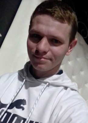 Илья, 27, Россия, Череповец