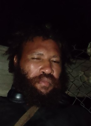 Zoz Traien Stone, 32, Papua New Guinea, Port Moresby