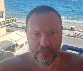 Sasha, 44, Saint Petersburg