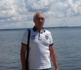 Анатолий, 73 года, Саратов