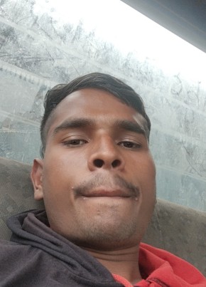 Abhishek Solanke, 21, India, Nandura