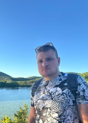 Илья из Москвы 28 лет