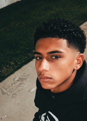 Samuel Martins из Varginha 18 лет