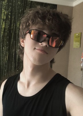 Даниил из Казани 18 лет