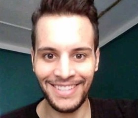 R, 34, Hennaya