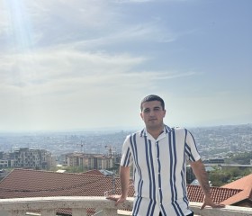 Robert, 27, Yerevan