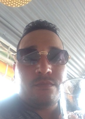 Andrés Arévalo, 32, República de Cuba, Bayamo