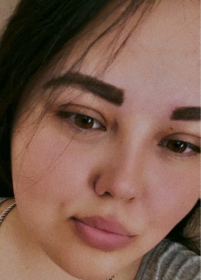 Elena, 23, Russia, Saratov