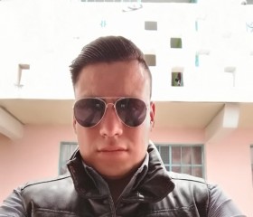 Angel, 28, Martinez de la Torre