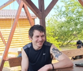 Yuriy, 34, Novosibirsk