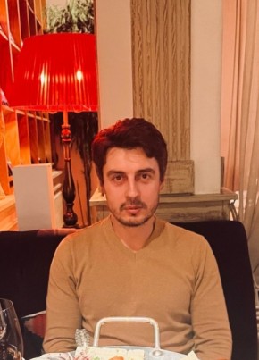 Максим из Истры 31 год