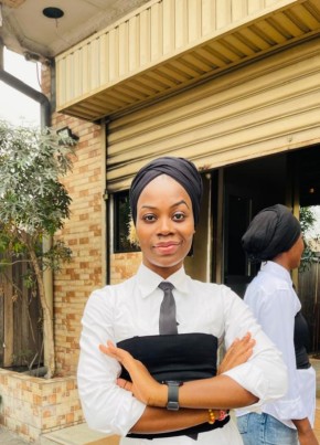 Ruth tshizubu из Kinshasa 34 года