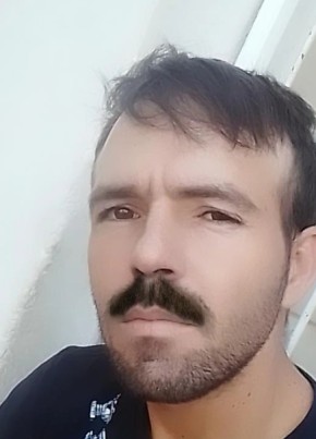 João, 27, República Federativa do Brasil, Piracicaba