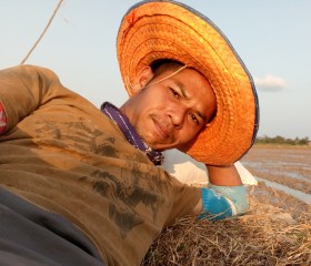 ต่อ, 39, Pran Buri