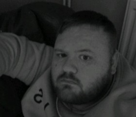 Bear, 31, Swansea