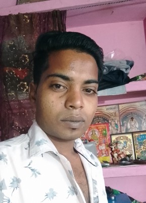 Maahkaal boy, 23, India, Delhi