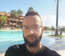 Daniel, 40, Malaga
