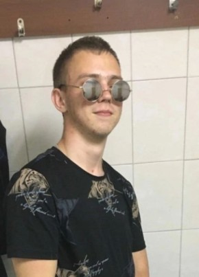 Роман из Томска 21 год