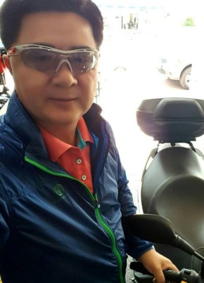 Jinho, 52, United Kingdom, Glasgow