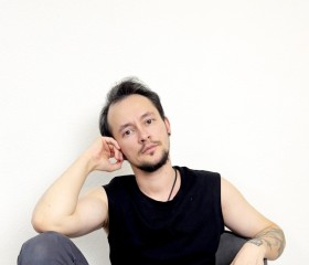 Mars, 38, Saint Petersburg