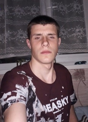 Антон, 22, Россия, Камень-Рыболов
