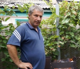 юрий, 54 года, Краснодон