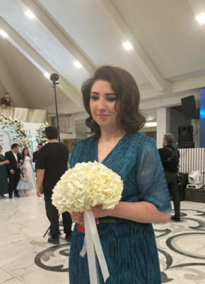 Карина из Нальчика 35 лет