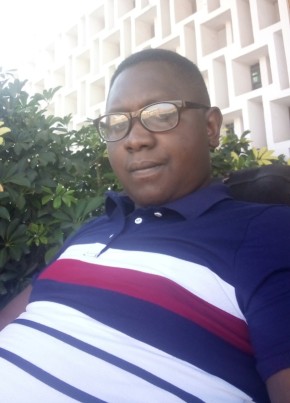 BIZINDAVYI Oliv, 37, République du Burundi, Bujumbura